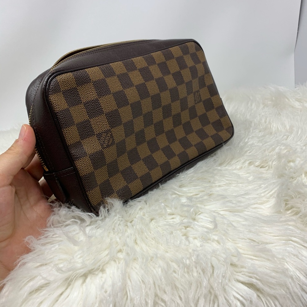 Authentic Louis Louis trousse Damier 23